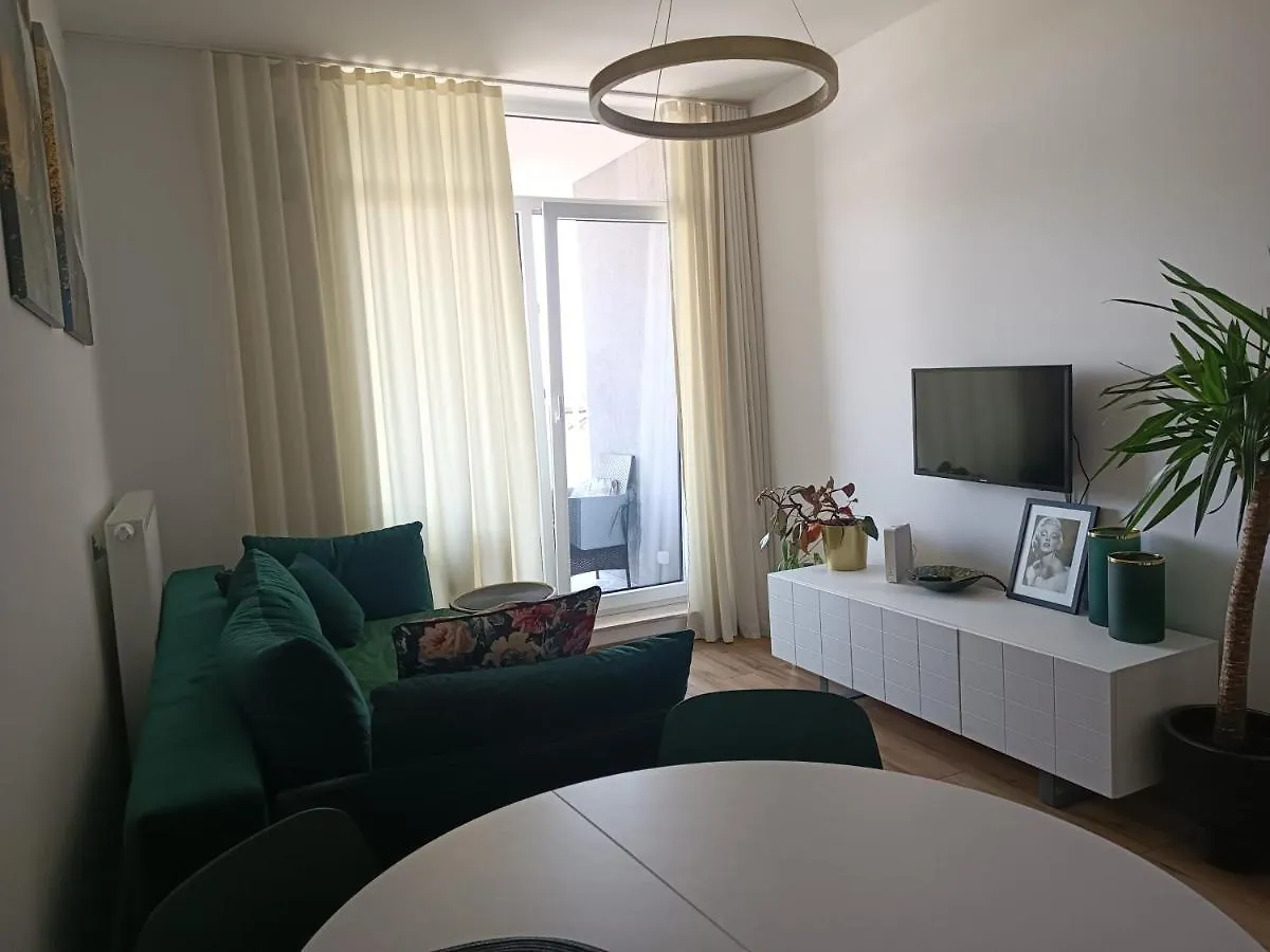 Apartament Nowiutkie, zielone 39m2 na Kokoryczki Warszawa
